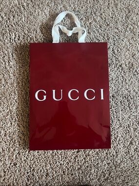 Gucci shopping bag